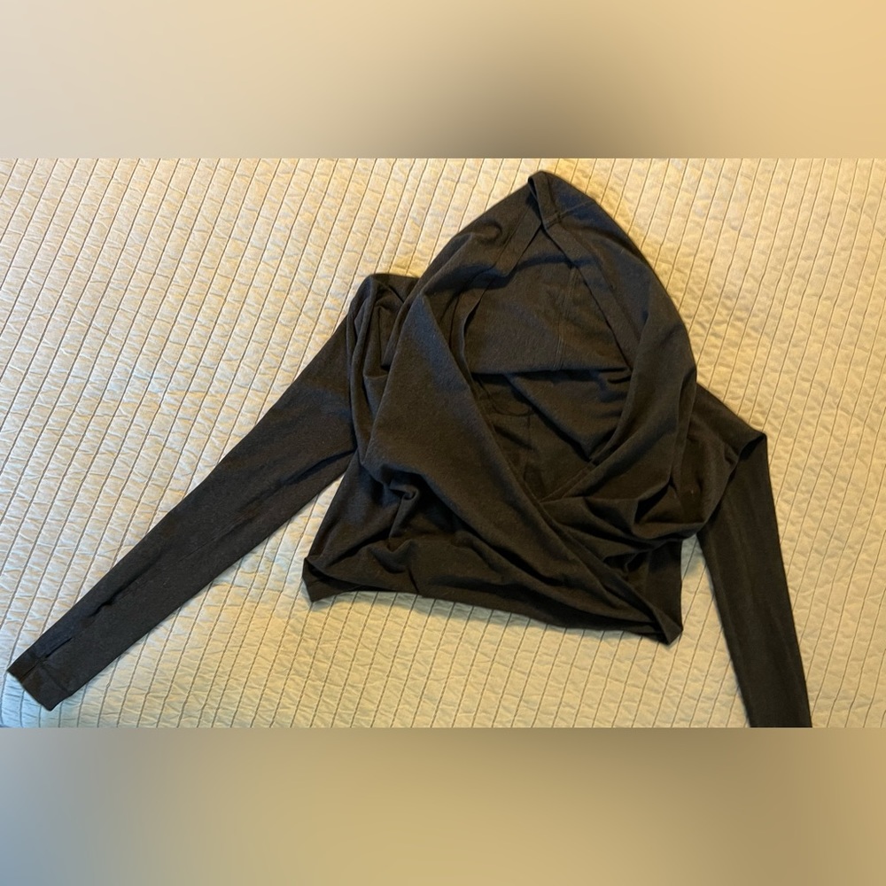 Lululemon top